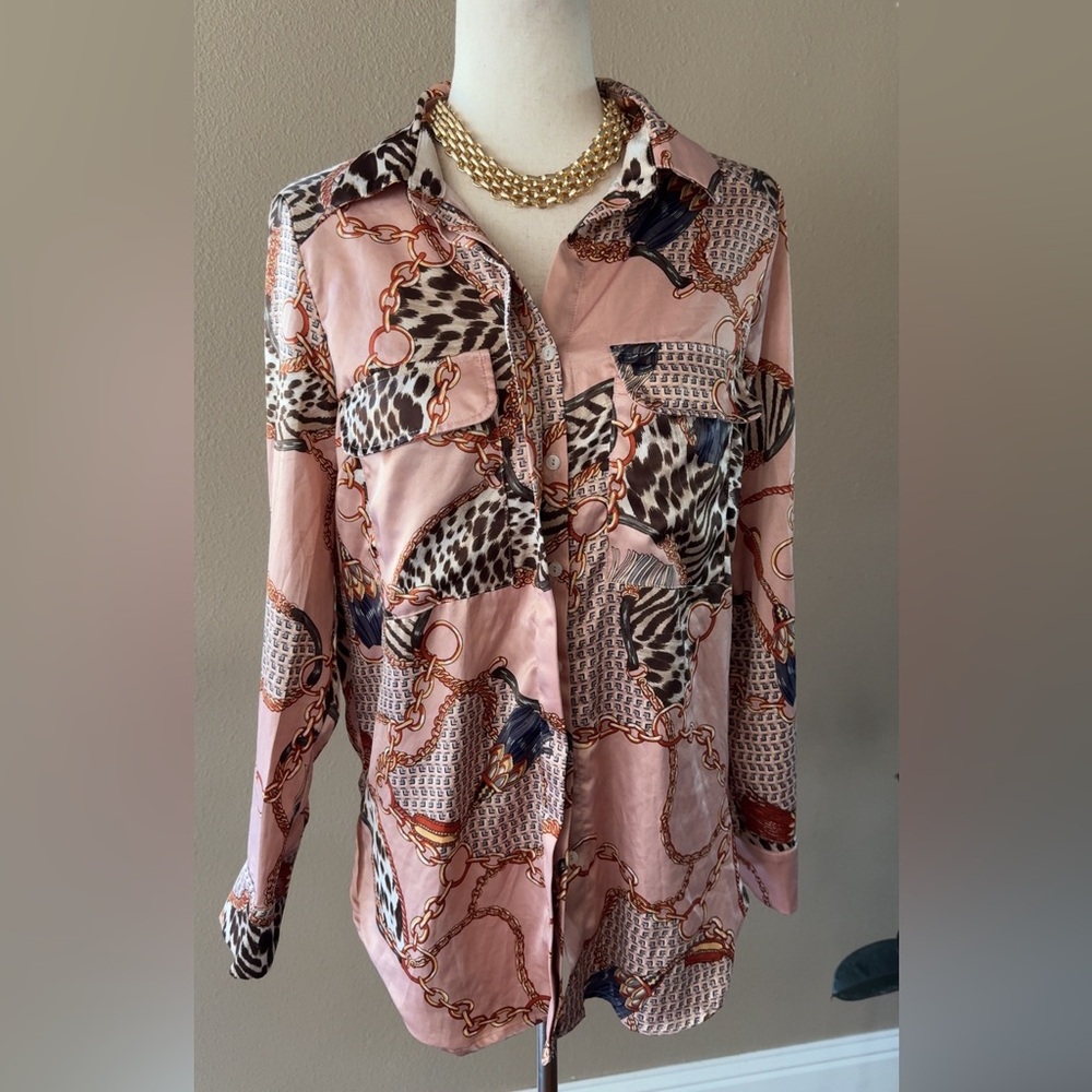 Chain and animal print button down satin polyester top - Picture 3 of 10